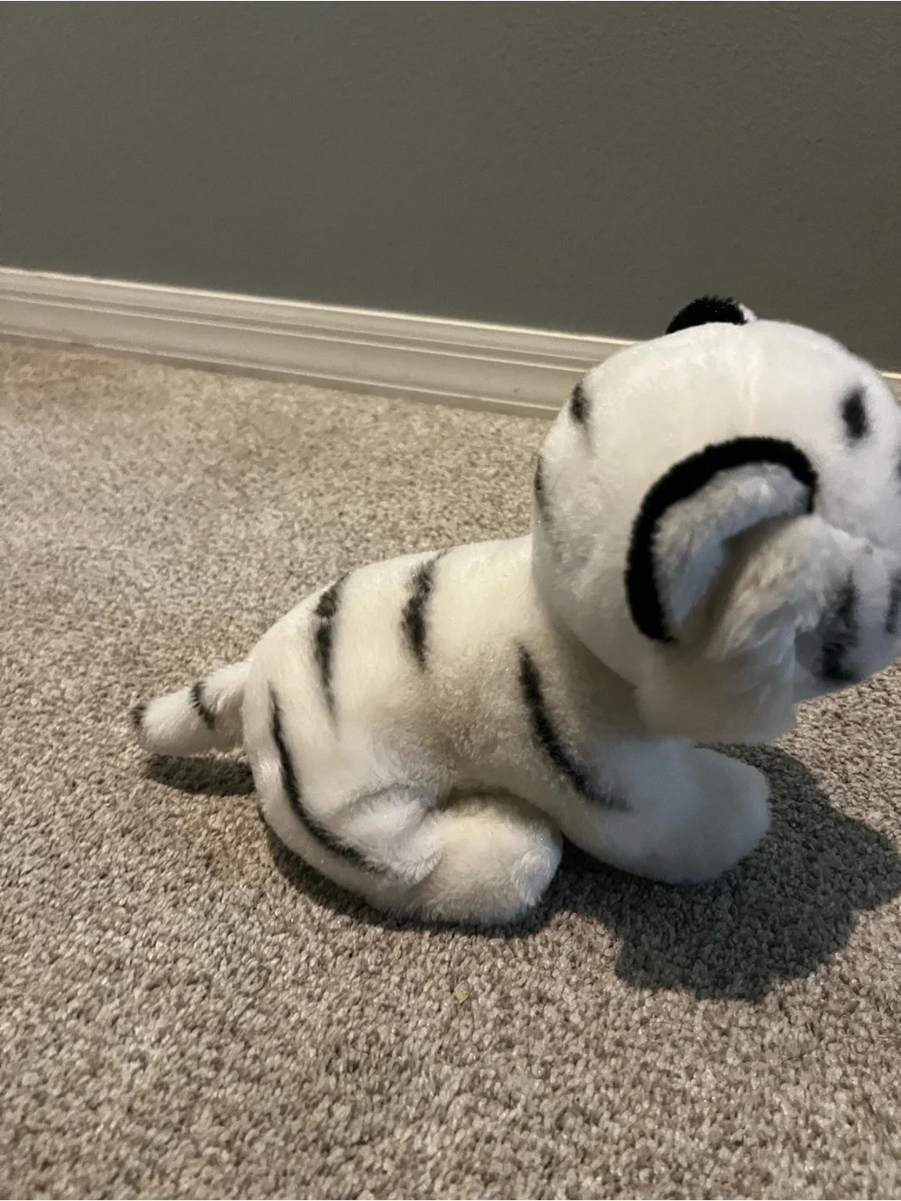 Ty Tundra Tiger Plush Cat Toy with Blue Eyes 12”